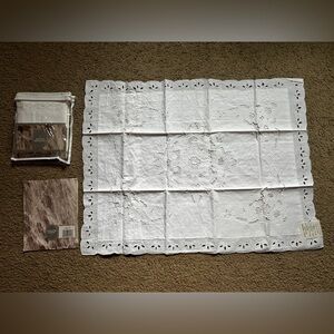 Pillow Sham 21”x27” White Eyelet Lace Ruffled Edge Cotton New 2pc Coventry Manor